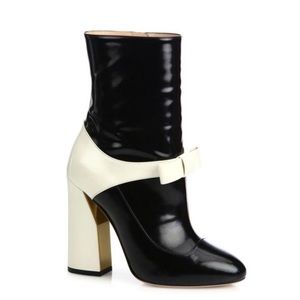 GUCCI Magnolia Nimue Black White Leather Bootie 37